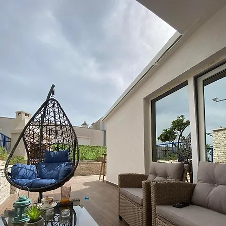 With Charming Terrace Apartment Split